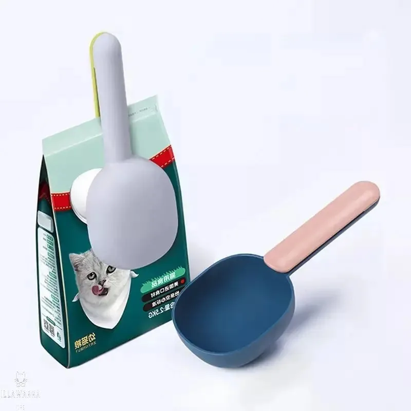 Pet Food Scoop With Clip Handle